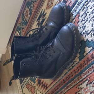 Doc Martens 1460 leather boots